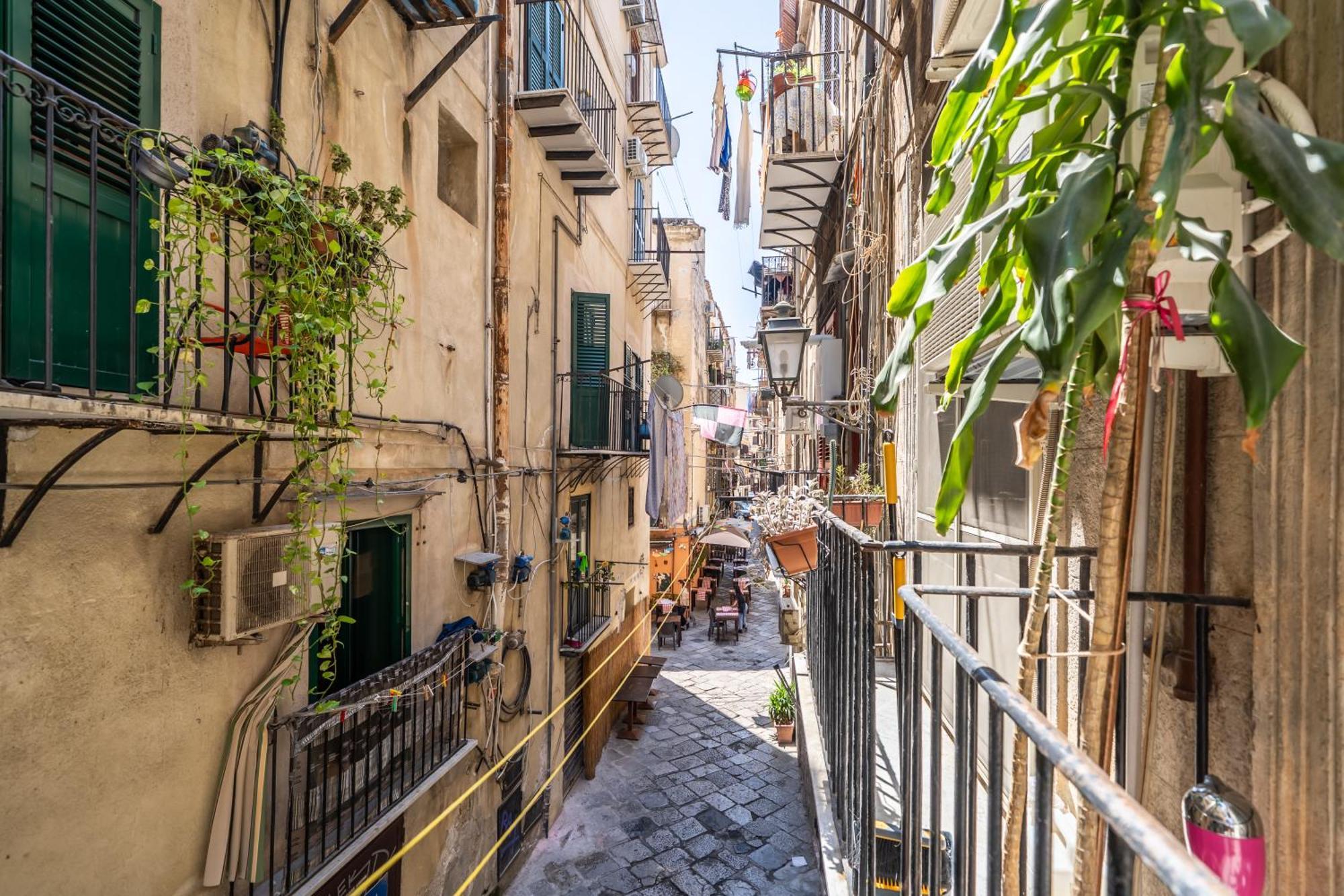 Appartamento con 3 Camere da Letto e con Balcone